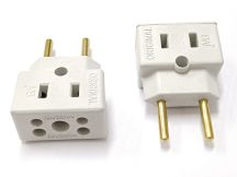 PLUG ADAPT AC 2PM REDONDOS X 03F TRIPOLAR BOB - PLASTICO